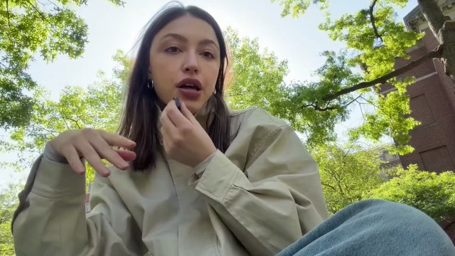 独自在纽约 视频封面